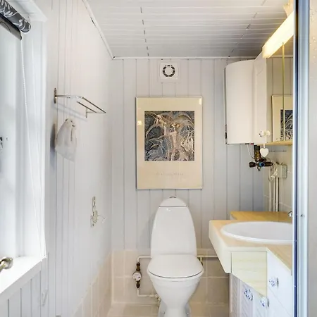 3 Bedroom Stunning In Rudkobing Holiday home Illebolle